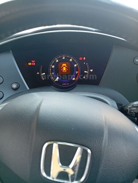 Honda Civic Comfort 1.4 5K Hatchback 6