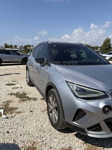 Sahibinden Seat Arona 1.0 EcoTSI Xperience 2021 Model 61.500 KM Gri 2