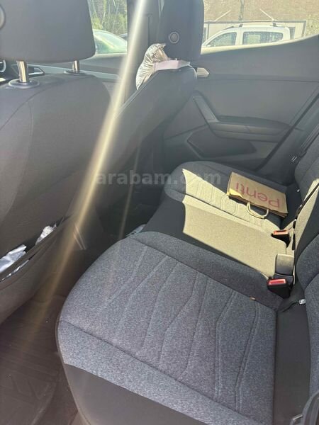 Sahibinden Seat Arona 1.0 EcoTSI Xperience 2021 Model 61.500 KM Gri 7
