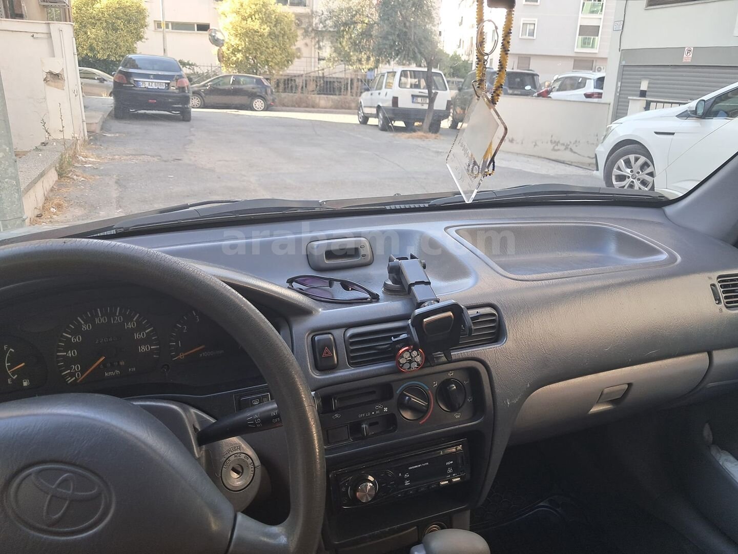 Hasar Kayıtsız Otomatik Toyota 3