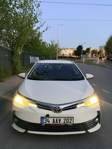 Sahibinden Toyota Corolla 1.4 D-4D Touch 2017 Model İstanbul 198.000 KM Beyaz 2