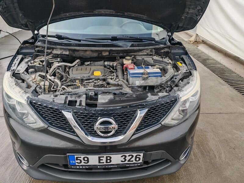 Sahibinden Nissan Qashqai 1.6 dCi Black Edition 2016 Model Tekirdağ 335.500 KM Siyah 5