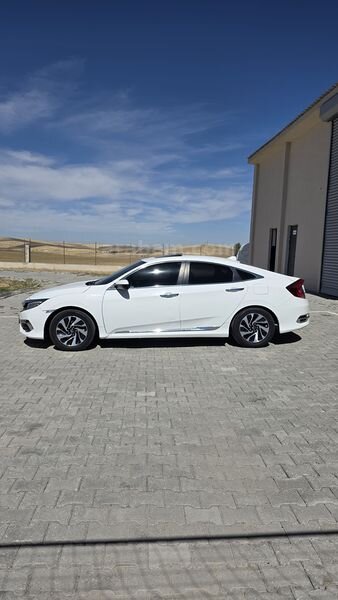 HATASIZ BOYASIZ HONDA CİVİC ECO EXECUTİVE 2