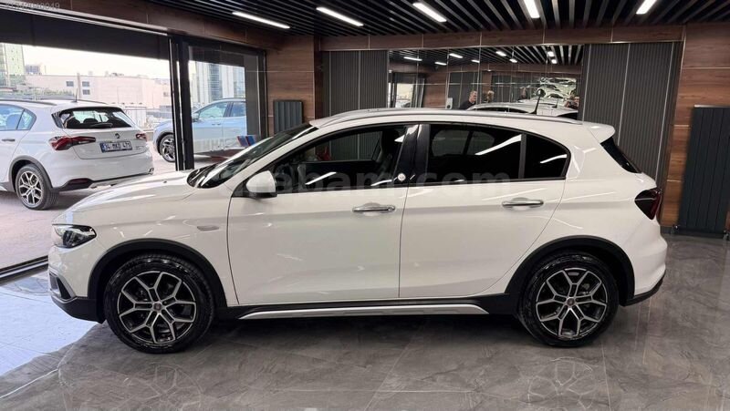 2023 EGEA CROSS 1.6 MULTİJET LOUNGE OTOMATİK %20 KDV HATASIZ 4