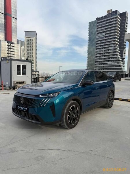 25 ÇIKIŞ HATASIZ LANSMAN RENK PEUGEOT 3008 1.2 HYBRID 26.KM CAM 2