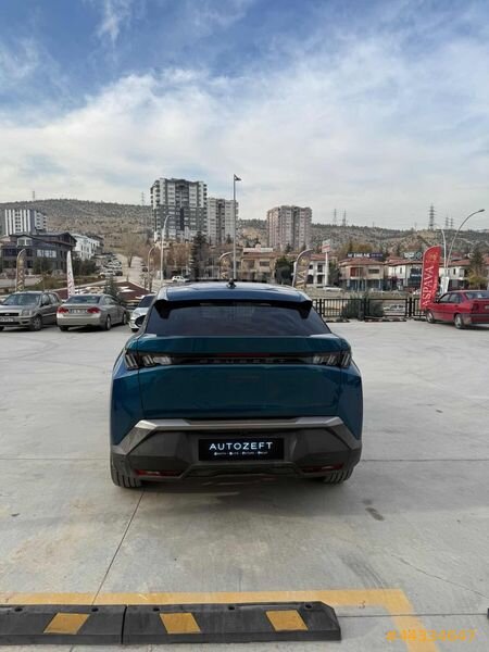 25 ÇIKIŞ HATASIZ LANSMAN RENK PEUGEOT 3008 1.2 HYBRID 26.KM CAM 4