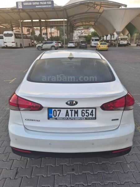 Sahibinden Kia Cerato 1.6 CRDi Concept Plus 2017 Model 3