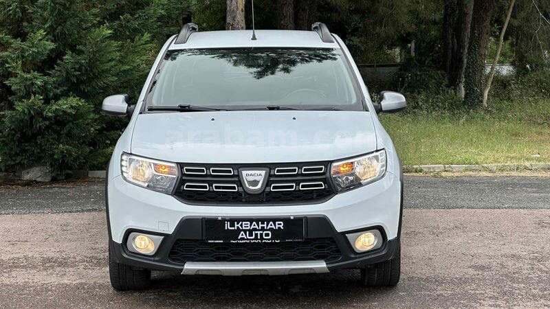 iLKBAHAR AUTO ,danDacia Sandero 1.5 BlueDCI Stepway 2019 Model TERTEMİZ 2