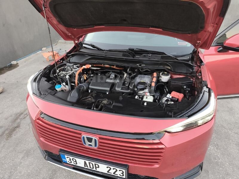 Sahibinden Honda HR-V 1.5 e-HEV Advance 2024 Model 3