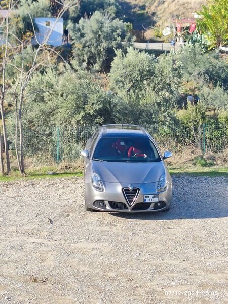 Sahibinden Alfa Romeo Giulietta 1.4 TB MultiAir Distinctive 2011 Model 3