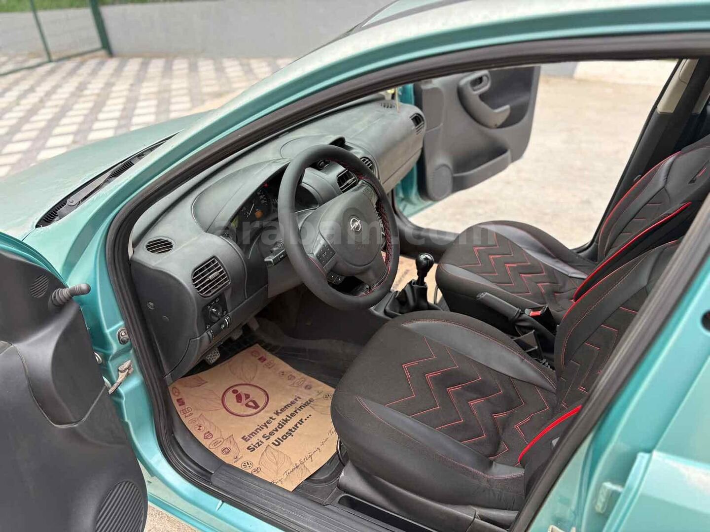 Sahibinden Opel Corsa 1.2 Essentia 2004 Model 98.000 KM Yeşil 3