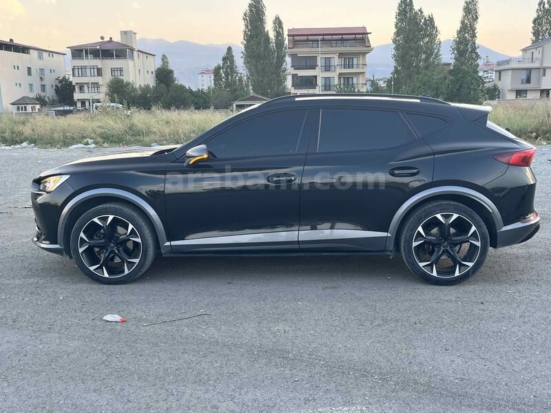 Sahibinden Cupra Formentor 1.5 TSI 2022 Model 115 Binde Hatasız Boyasız Tramersiz 4