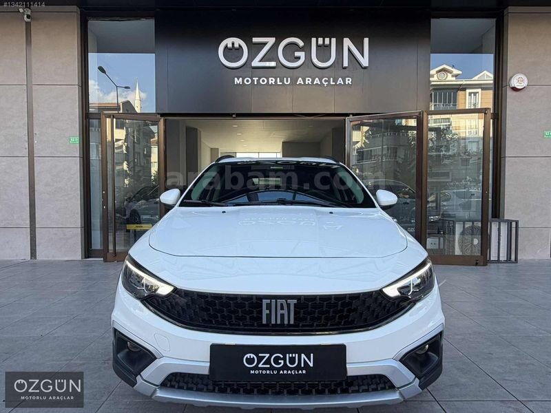 ÖZGÜN 2025 EGEA CROSS 1.6M.JET OTOMATİK -HATASIZ-BOYASIZ KK12AY