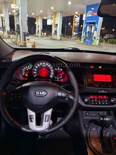 Sahibinden Kia Sportage 2.0 CRDi 4x4 2011 Model 310.000 KM Beyaz 2