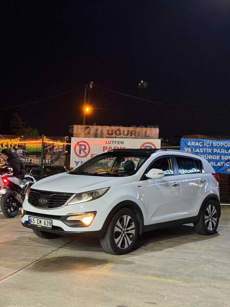 Sahibinden Kia Sportage 2.0 CRDi 4x4 2011 Model 310.000 KM Beyaz 6