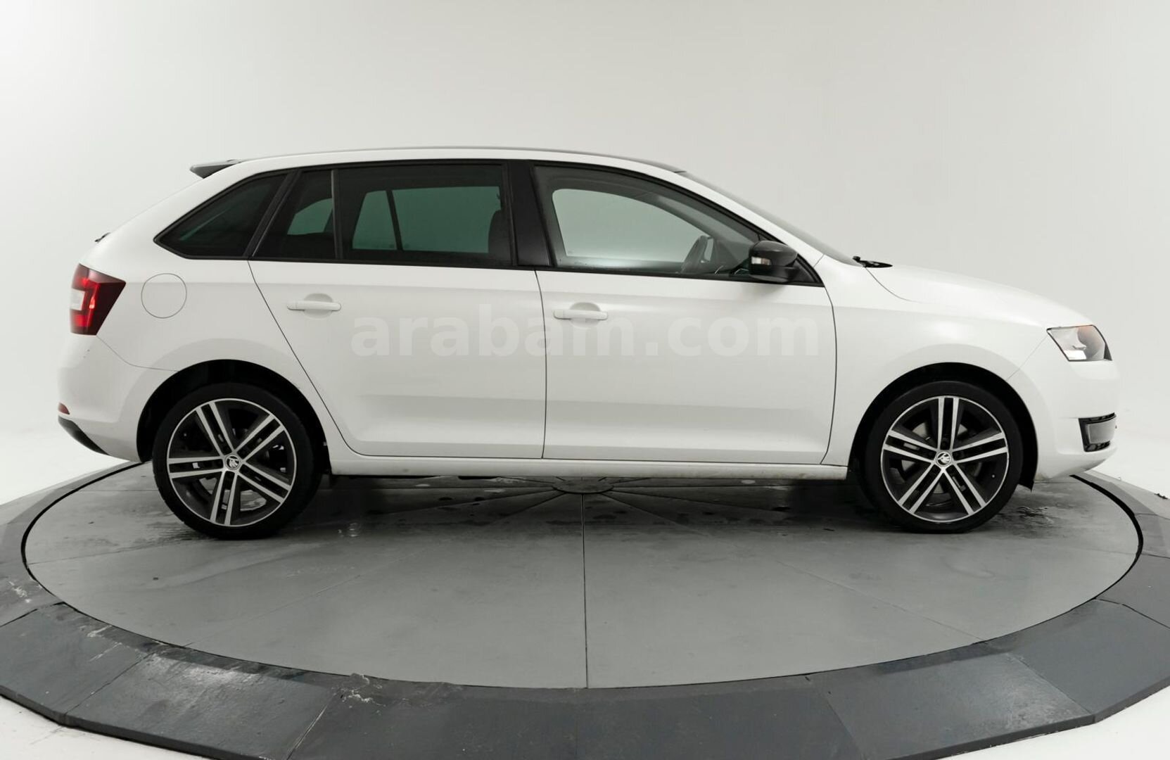 Sahibinden Skoda Rapid 1.6 TDI GreenTec Style 2015 Model 6