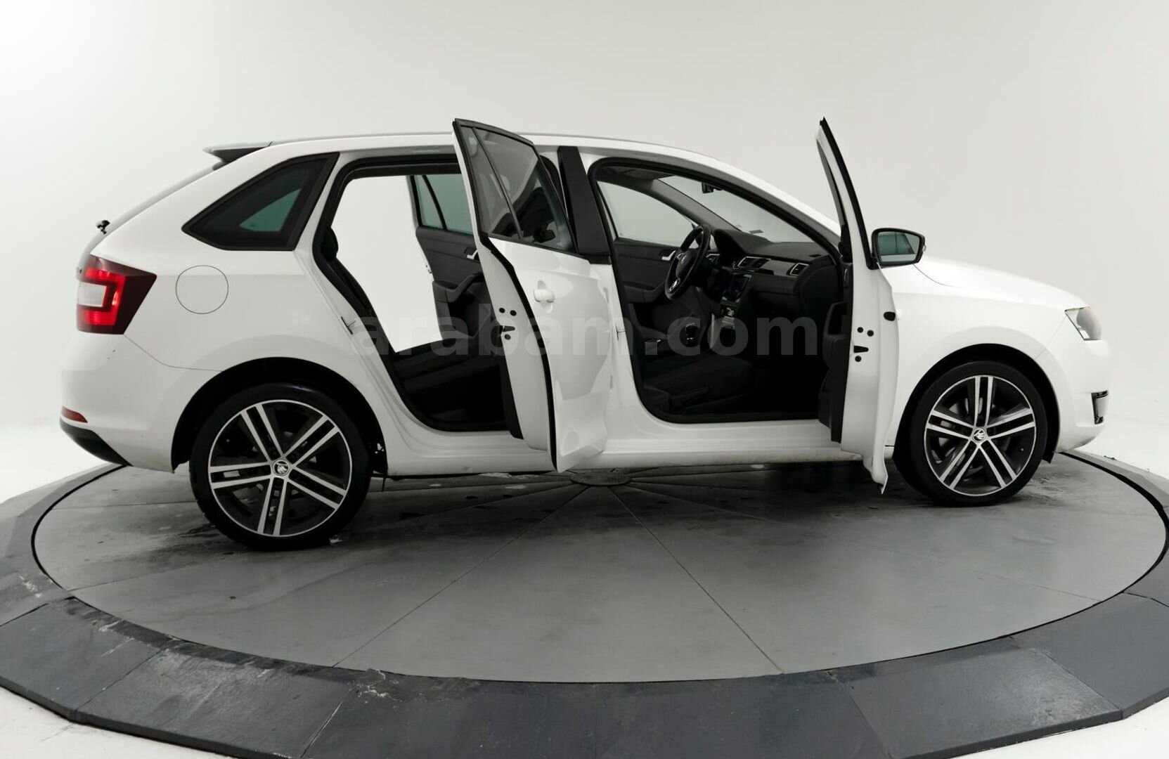 Sahibinden Skoda Rapid 1.6 TDI GreenTec Style 2015 Model 4
