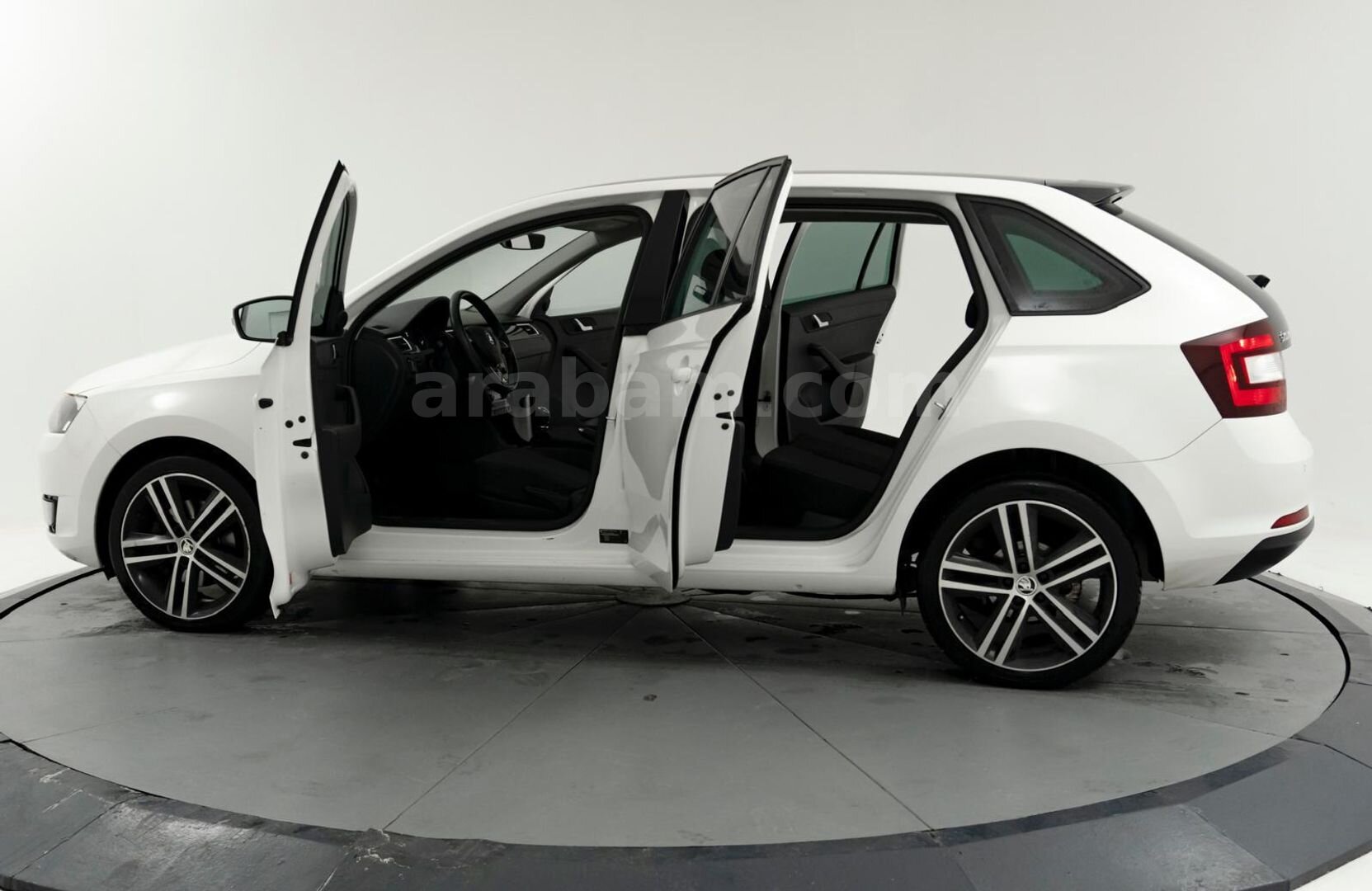 Sahibinden Skoda Rapid 1.6 TDI GreenTec Style 2015 Model 1