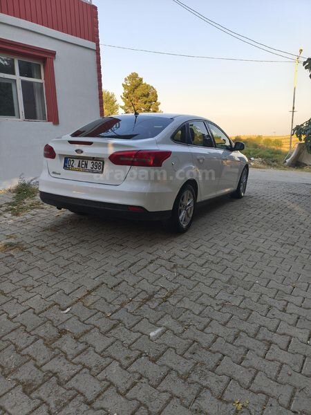 Sahibinden Ford Focus 1.6 TDCi Trend X 2016 Model Adıyaman 168.000 KM Beyaz 5