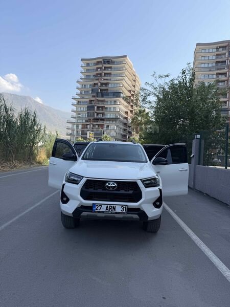 Sahibinden Toyota Hilux 2.4 D-4D 4x2 Adventure 2025 Model