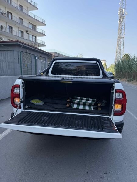 Sahibinden Toyota Hilux 2.4 D-4D 4x2 Adventure 2025 Model 5