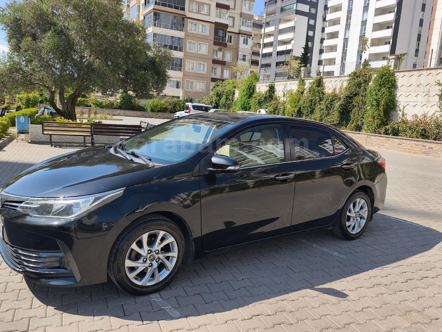 TOYOTA COROLLA ADVANCE TAM OTOMATİK VİTES 2016 MAKYAJLI KASA 179.000 KMDE 3