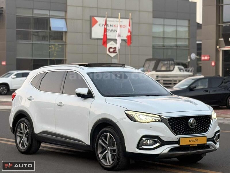 SF AUTO'DAN HATASIZ BOYASIZ DEĞİŞENSİZ 89.***KM'DE İÇİ KIRMIZI 7