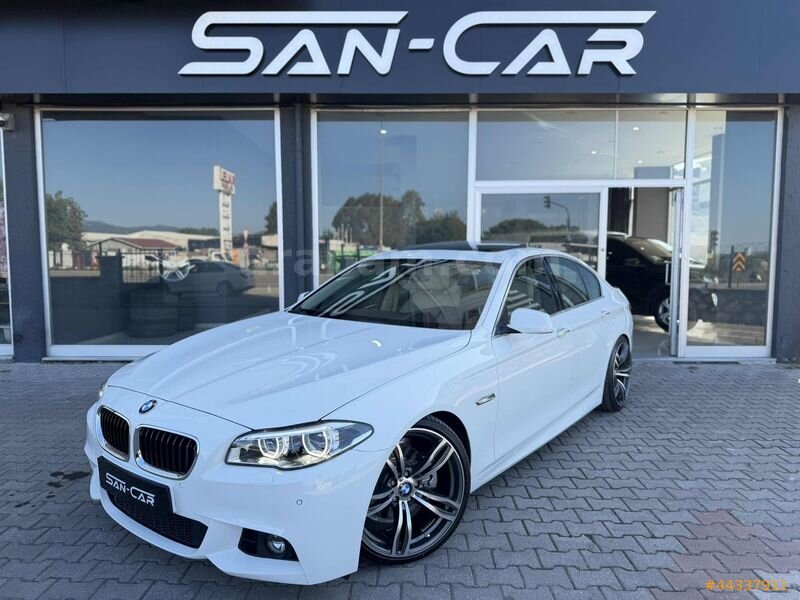 //SAN-CAR//2012 BMW 520d COMFORT/ 3