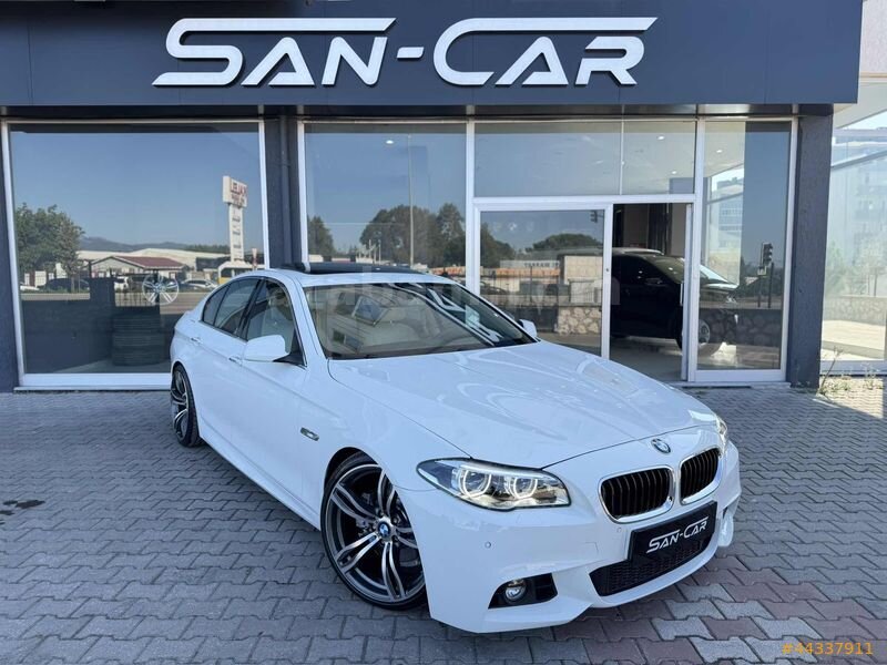 //SAN-CAR//2012 BMW 520d COMFORT/