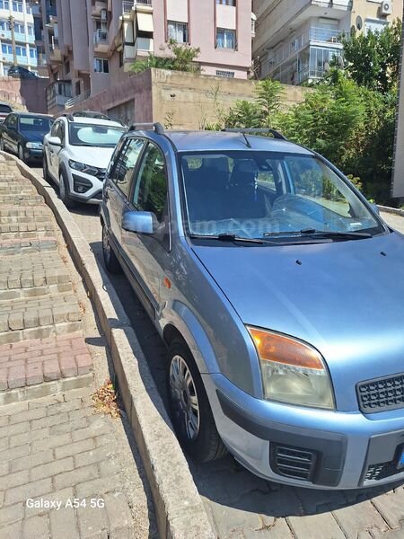 Sahibinden Ford Fusion 1.4 TDCi Comfort 2006 Model 191.525 KM Mavi 3