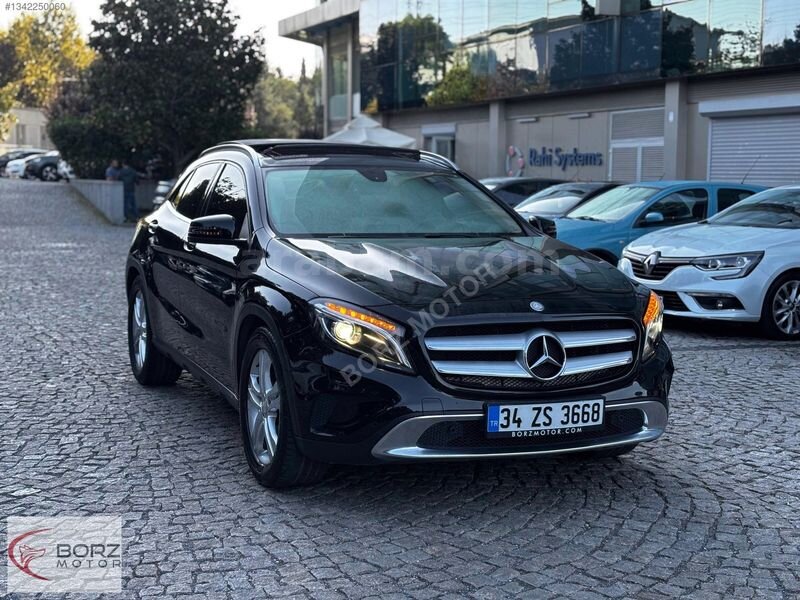 BORZ MOTOR'DAN MERCEDES GLA180 DİZEL OTOMATİK URBAN DÜŞÜK KM !!