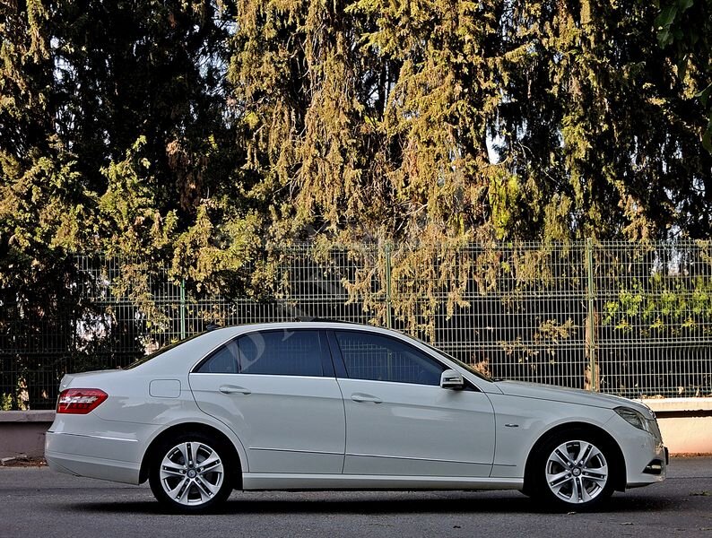 DAVRAZ Otomotiv 2011 Mercedes E 200 CGI Avantgarde 1 Parça lokal-HATASIZ-DEĞİŞENSİZ 4