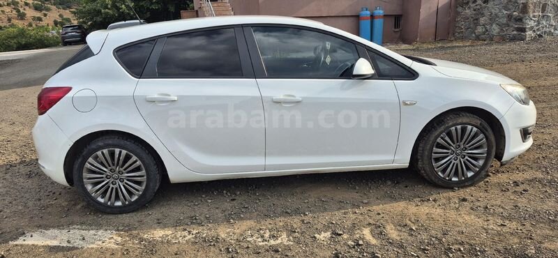 Sahibinden Opel Astra 1.3 CDTI Enjoy Active 2014 Model 185.000 KM Beyaz 4