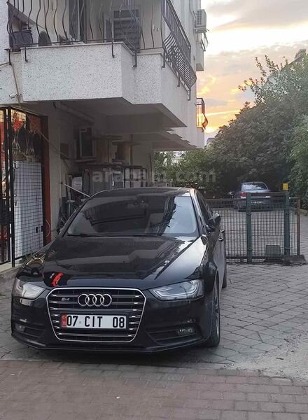 ACİL S LİNE Sahibinden Audi A4 Sedan 2.0 TDI 2013 Model Antalya 255.000 KM Siyah Sanrooflu 6