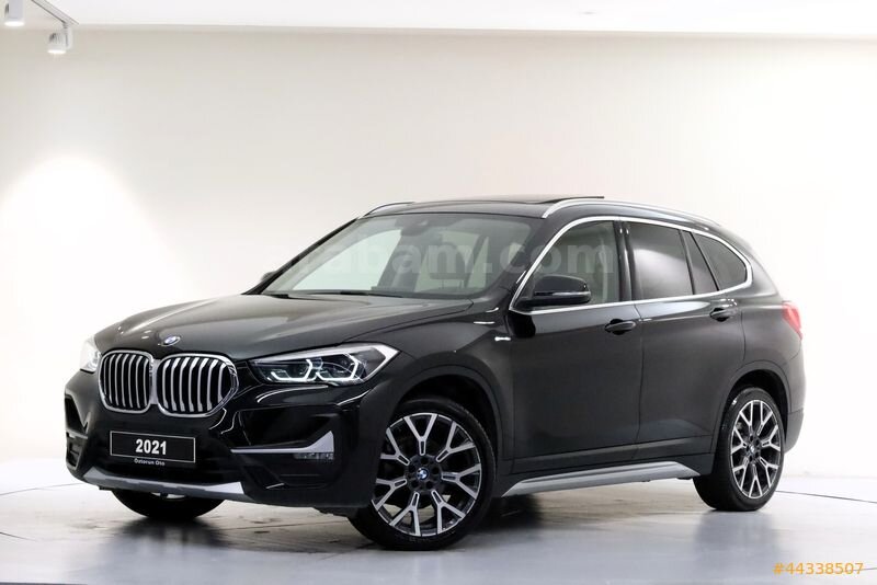 ÖZTORUN OTO - 2021 - BMW X1 sDrive16d - X Line-Comfort-Executive