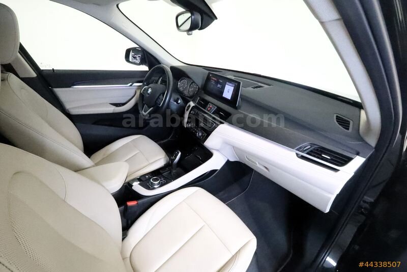 ÖZTORUN OTO - 2021 - BMW X1 sDrive16d - X Line-Comfort-Executive 3