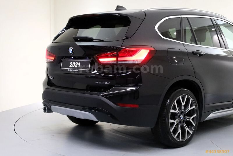 ÖZTORUN OTO - 2021 - BMW X1 sDrive16d - X Line-Comfort-Executive 7