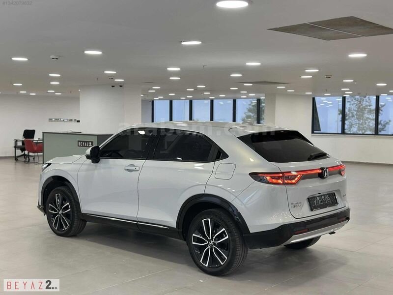BEYAZ 2.ELDEN 2023 HR-V 1.5 E-HEV HYBRİD ADVANCE/BOYSZ/SRVS BKML 6