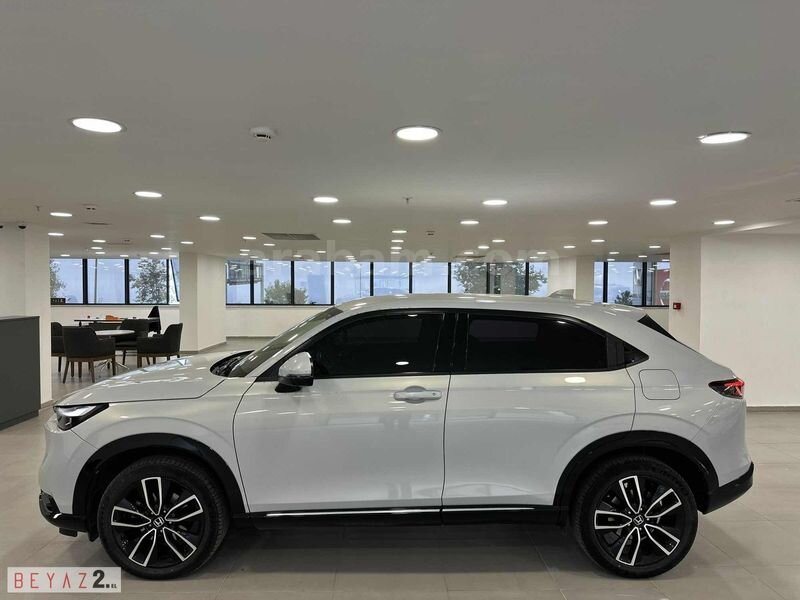 BEYAZ 2.ELDEN 2023 HR-V 1.5 E-HEV HYBRİD ADVANCE/BOYSZ/SRVS BKML 7