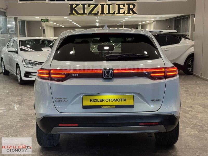 İLK SAHBİNDEN 2024 MODEL 40.000 KM'DE HONDA HR-V 7
