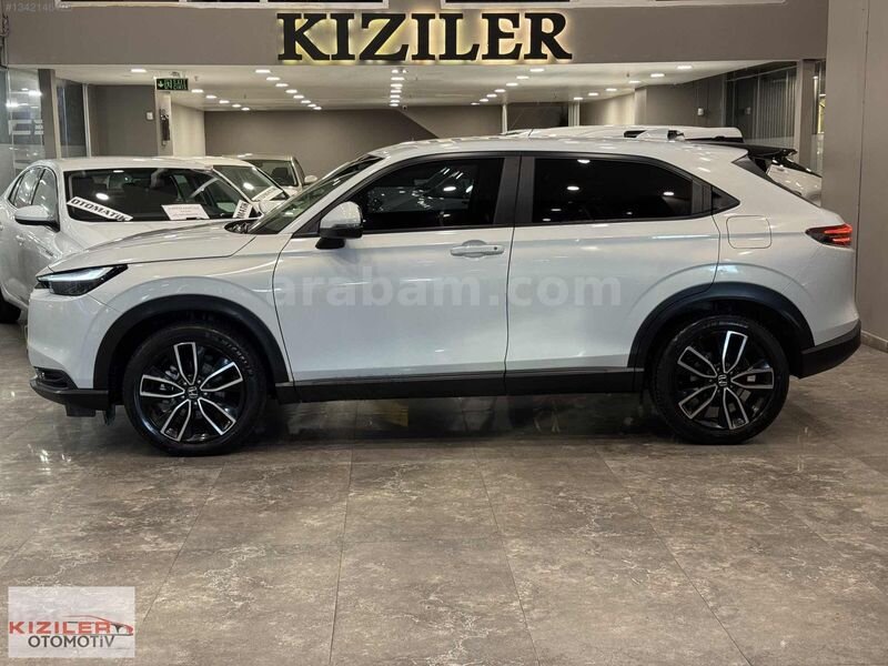 İLK SAHBİNDEN 2024 MODEL 40.000 KM'DE HONDA HR-V 6