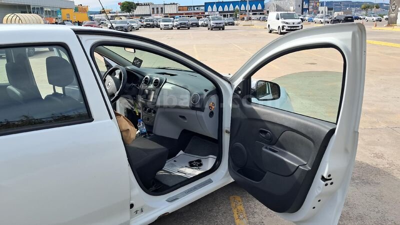 Sahibinden Dacia Sandero 1.5 dCi Ambiance 2013 Model Çanakkale 136.000 KM Beyaz 5