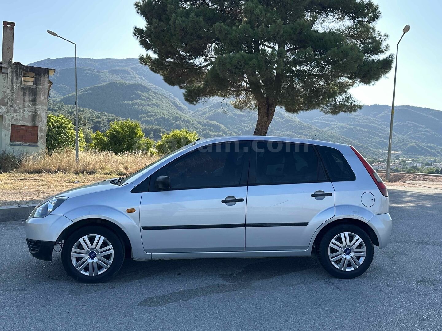Sahibinden Ford Fiesta 1.4 TDCi Comfort 2004 Model 5