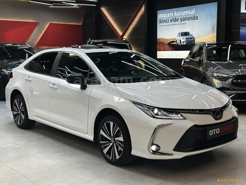 OTOCARS-8 BİN'DE 2026 COROLLA SUNROOF 1.8 HYBRİD %20 KDV HATASIZ