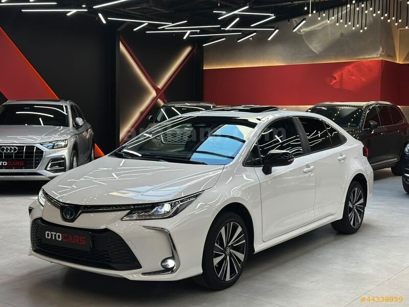 OTOCARS-8 BİN'DE 2026 COROLLA SUNROOF 1.8 HYBRİD %20 KDV HATASIZ 3