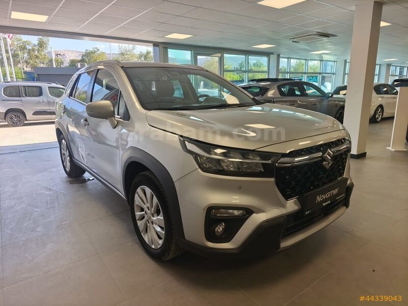 NOVAMER 2. EL 2022 S-Cross 1.4 Mhev Allgrip GL Elegance 4X4 3
