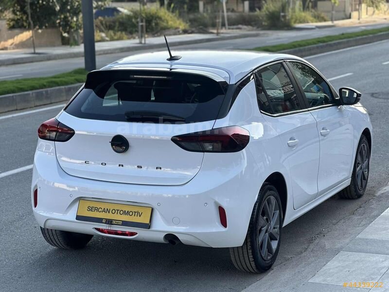 SERCAN OTO'DAN 2025 CORSA 1.2 T EDİTİON AT8 BOYASIZ GENİŞ EKRAN 6