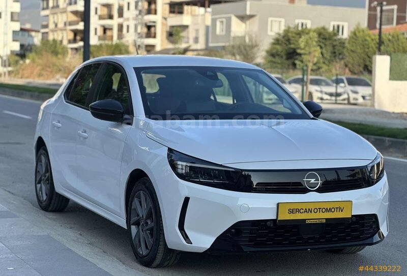SERCAN OTO'DAN 2025 CORSA 1.2 T EDİTİON AT8 BOYASIZ GENİŞ EKRAN 3