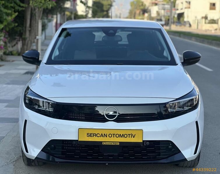 SERCAN OTO'DAN 2025 CORSA 1.2 T EDİTİON AT8 BOYASIZ GENİŞ EKRAN 2