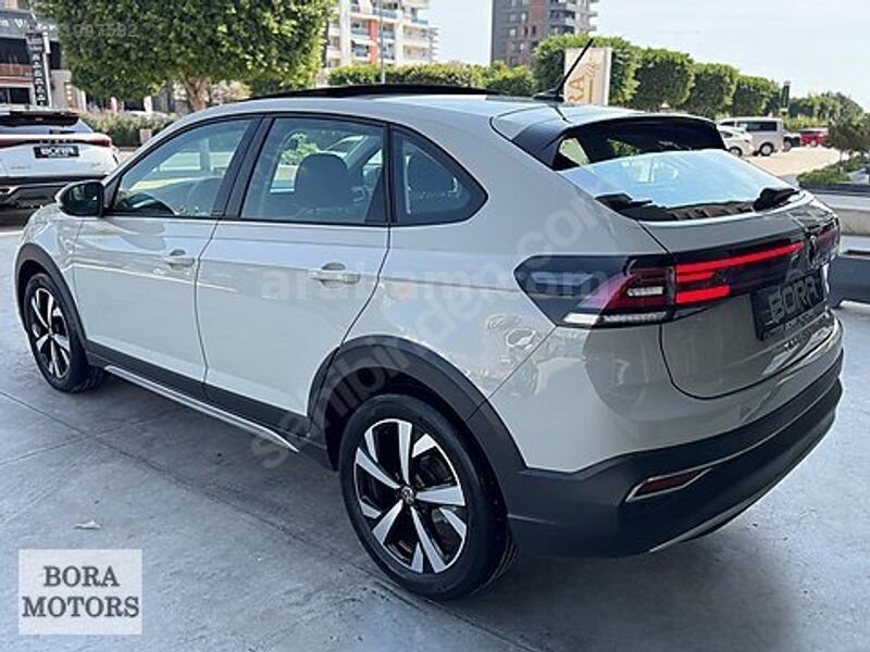 BORA MOTORS 2025 TAİGO 1.0TSİ STYLE 13.500Km CAMTAVAN+ACC BOYASZ 6